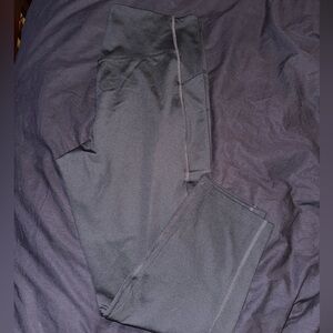 BLACK girlfriend collective leggings